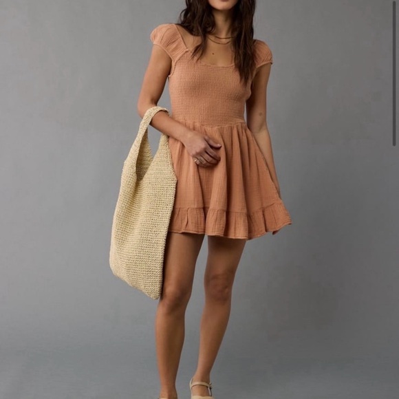 American Eagle Outfitters Dresses & Skirts - American Eagle Smocked Bodice Gauze Mini Dress Women’s Medium Clay Brown Boho